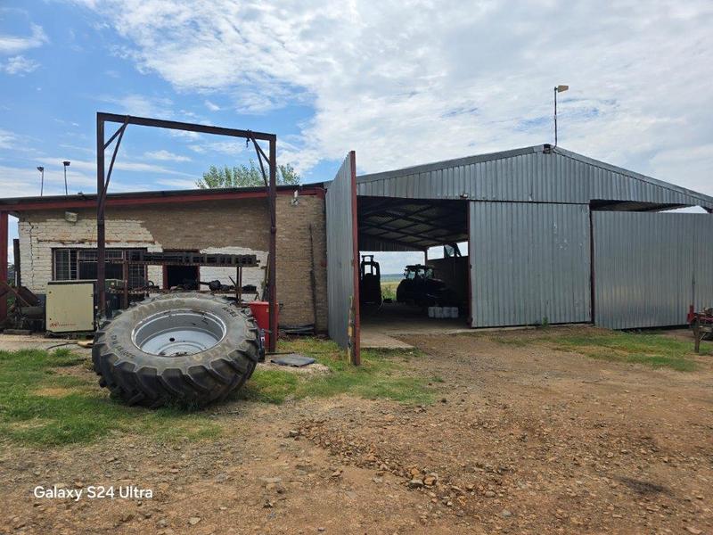 8 Bedroom Property for Sale in Bethlehem Rural Free State